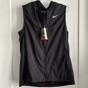 NWT Nike Golf Women’s Zippered Vest XL